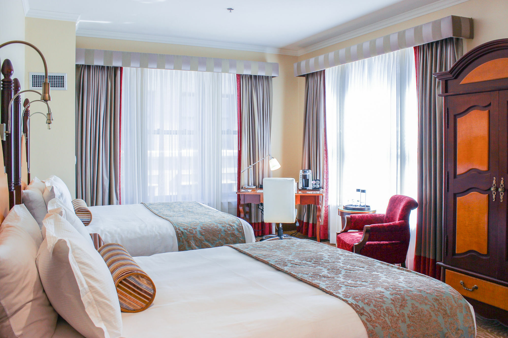 Hotel Провиденс Экстерьер фото